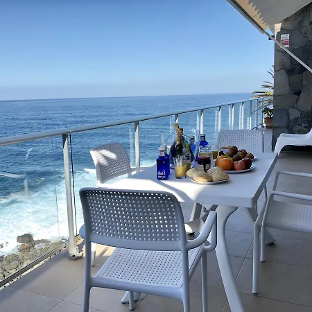 וילה The Sea Front Fisherman's House לוס ריאלחוס